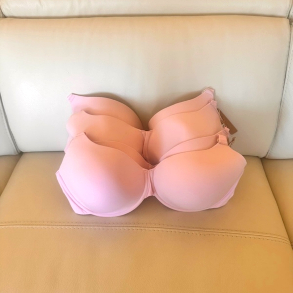 SKIMS Fits Everyday  Tshirt Demi Bra